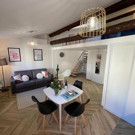Nice Renting - Massena - Loft - Heart Of Vieil Antibes - The Market With Sea View ภายนอก รูปภาพ
